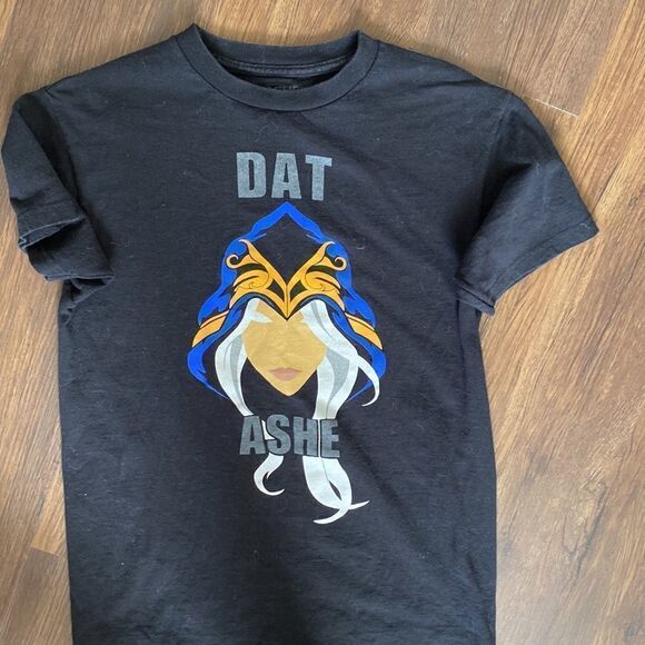 League of Legends Ashe Riot Black T - Picture 2 of 5